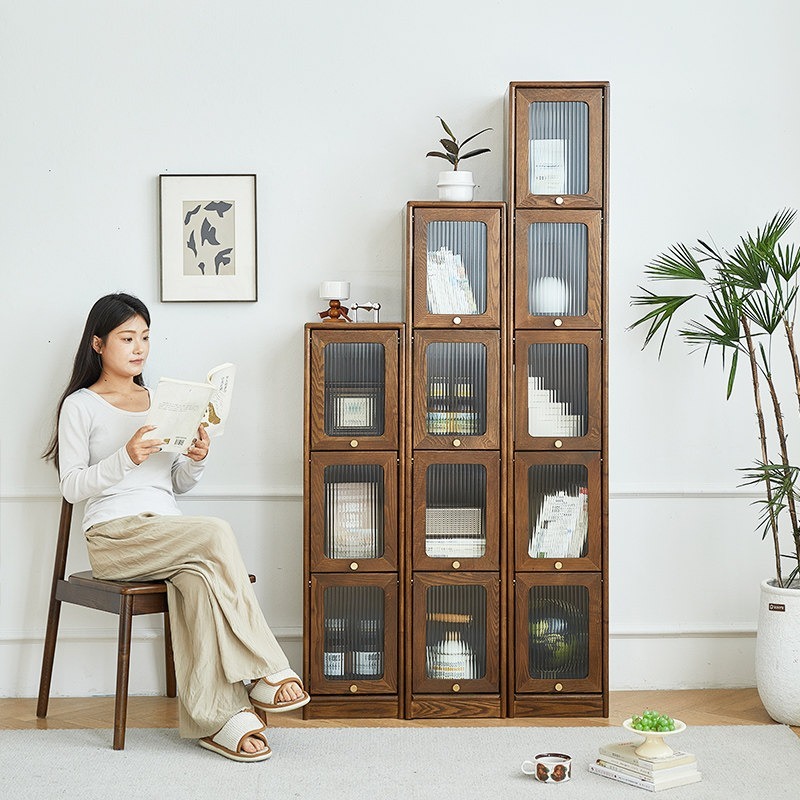 Storage & Organization - خزانة عرض خشبية صلبة بباب قابل