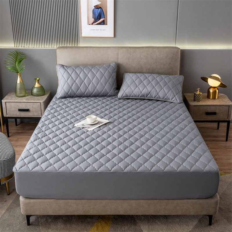مرتبة مبطنة مقاومة للماء مرنة  - مراجعة Waterproof Mattress Protector Breathable وسعره